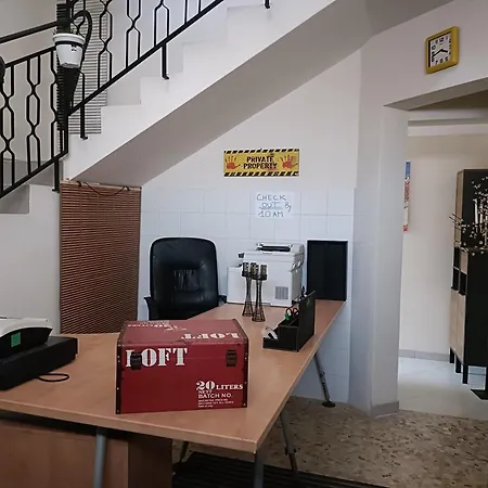 Casa Vacanza In Pieno Centro Storico Vicino Ostuni E La Riserva Di Torre Quaceto-2